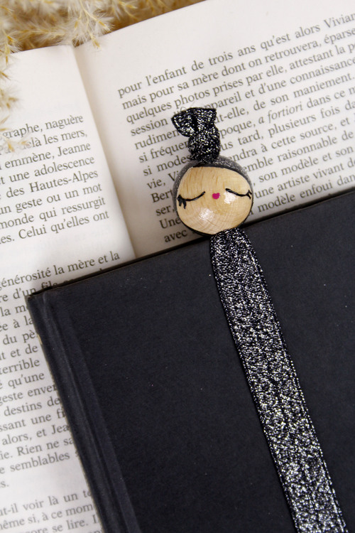 (image pour) Marque Page Elastique Noir Paillette